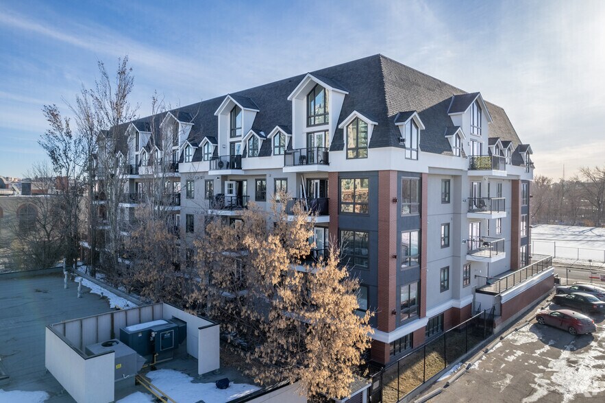 104 - 138 Se, Calgary, Ab Av, Calgary, AB à louer - Photo du bâtiment - Image 2 de 26