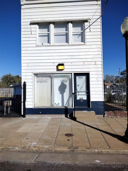 7950 N Broadway, Saint Louis, MO for lease - Building Photo - Image 3 of 29