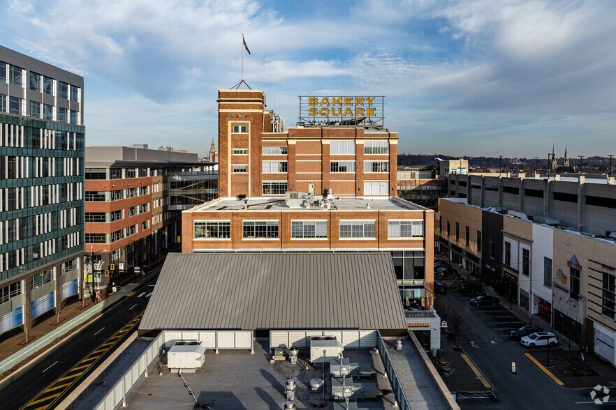 6425 Penn Ave, Pittsburgh, PA à louer - Photo du bâtiment - Image 3 de 15