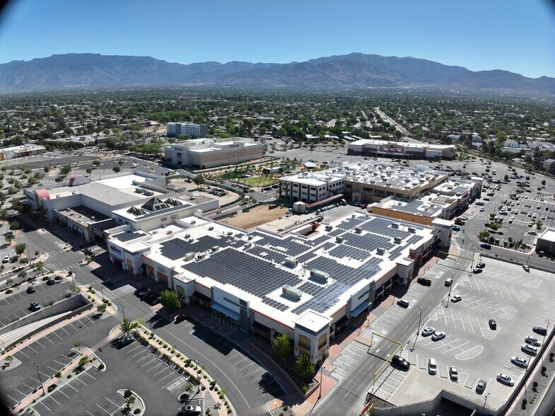 2100 Louisiana Blvd NE, Albuquerque, NM à louer - Communauté Matterport - Image 2 de 28