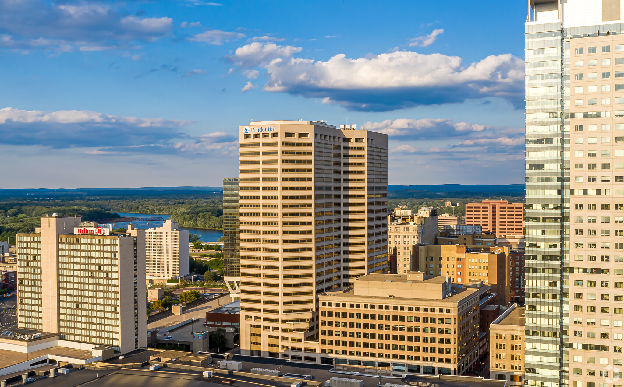 280 Trumbull St, Hartford, CT à louer Photo principale- Image 1 de 7