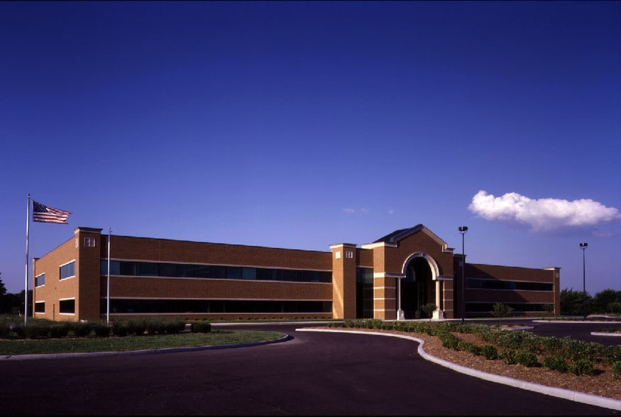 533 E County Line Rd, Greenwood, IN for lease - Building Photo - Image 3 of 12