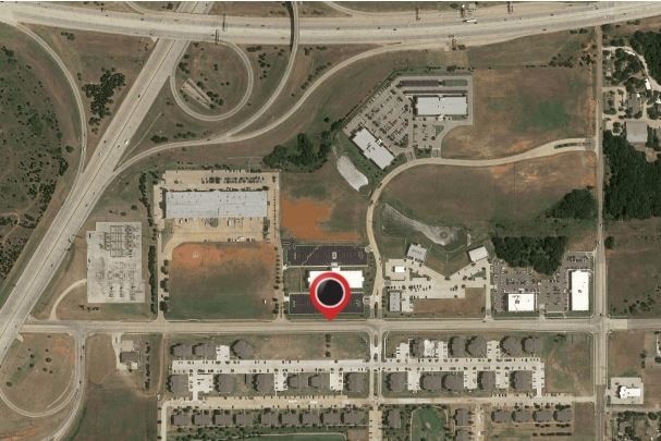 715 NE 122nd St, Oklahoma City, OK à louer - Photo du bâtiment - Image 2 de 5