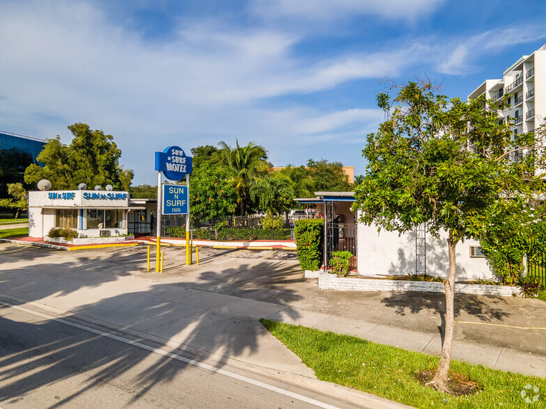 11102 Biscayne Blvd, Miami, FL for sale - Primary Photo - Image 1 of 1