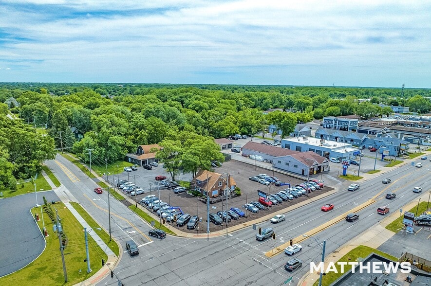 9407-9411 Indianapolis Blvd, Highland, IN for sale - Building Photo - Image 1 of 4