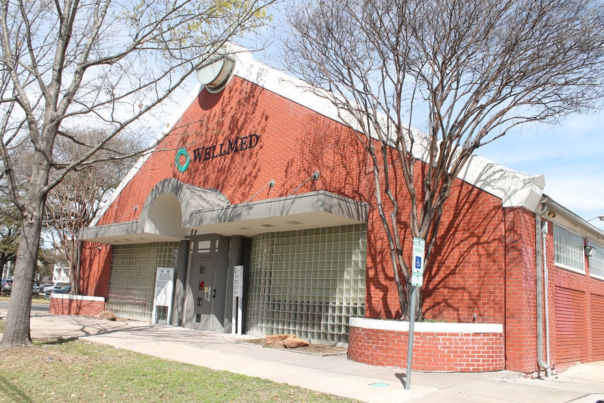 134 Melba Str, Dallas, TX for lease - Primary Photo - Image 2 of 3