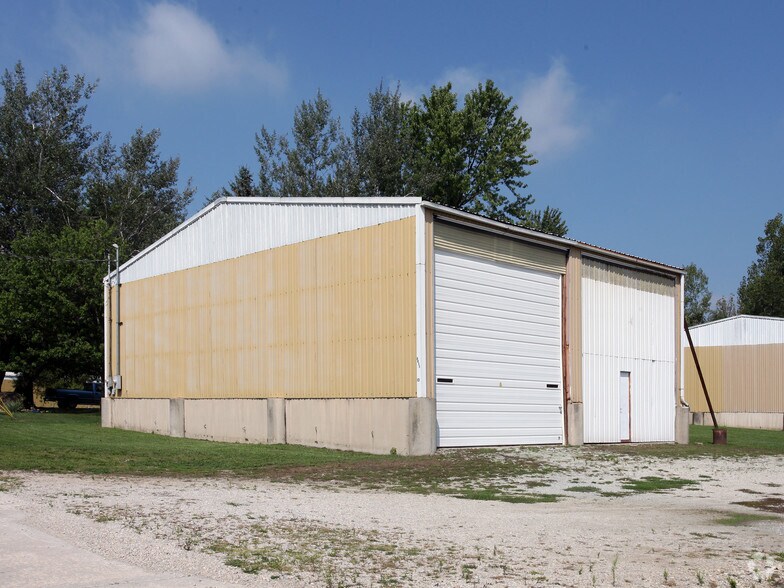 3800 S Meeker Ave, Muncie, IN à vendre - Photo du bâtiment - Image 2 de 7