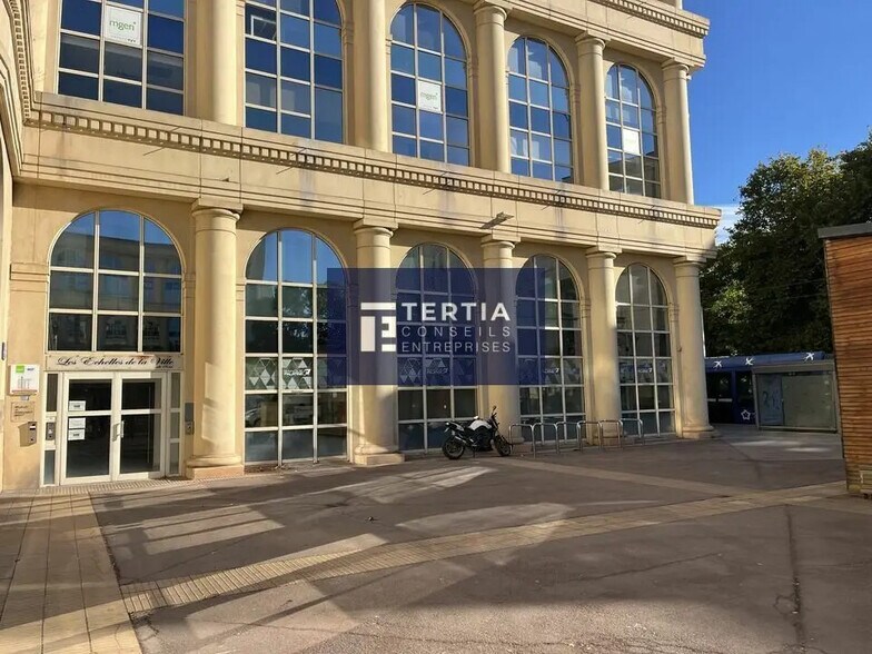 Office in Montpellier for lease - Building Photo - Image 2 of 12