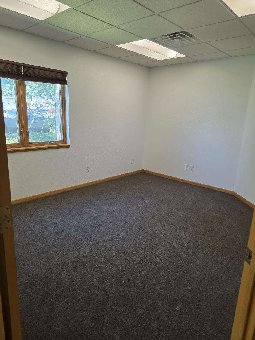 1130 Sextonville Rd, Richland Center, WI for lease Interior Photo- Image 1 of 1
