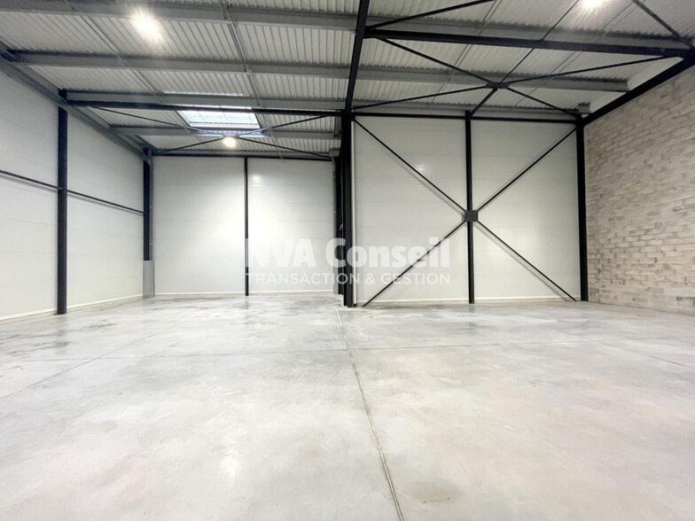 2 Avenue Du Noyer À La Malice, Louvres à vendre - Photo intérieure - Image 1 de 10