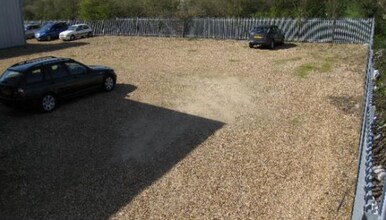 12 Bradfield Clos, Wellingborough for lease Building Photo- Image 2 of 8
