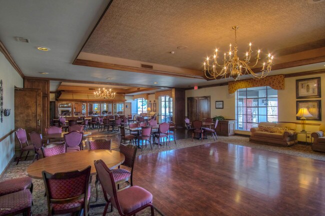Plus de détails pour 988 S Country Club Rd, Carthage, MO - Commerce de détail à vendre