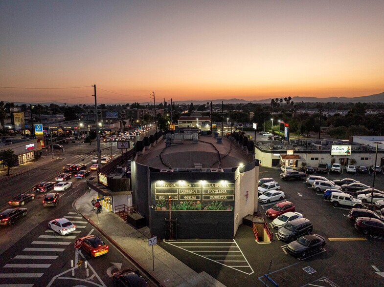 9110 Van Nuys Blvd, Panorama City, CA à louer - Photo du bâtiment - Image 3 de 12