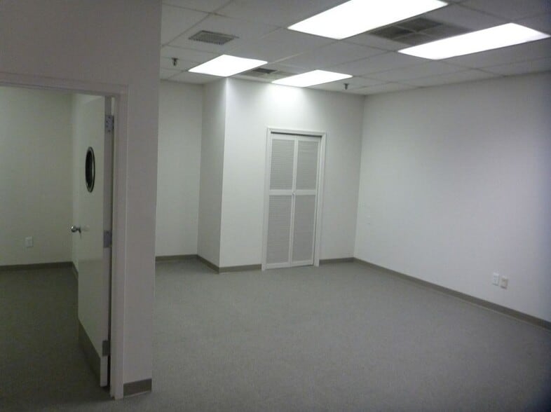 5101 Chatooga Dr, Lithonia, GA à louer - Photo intérieure - Image 3 de 10