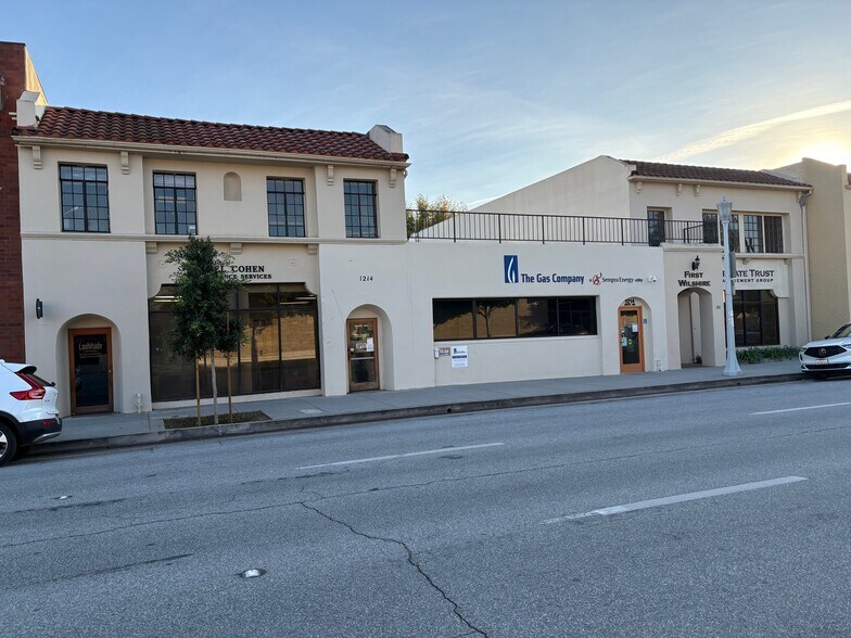 1210-1214 E Green St, Pasadena, CA for lease - Building Photo - Image 1 of 16