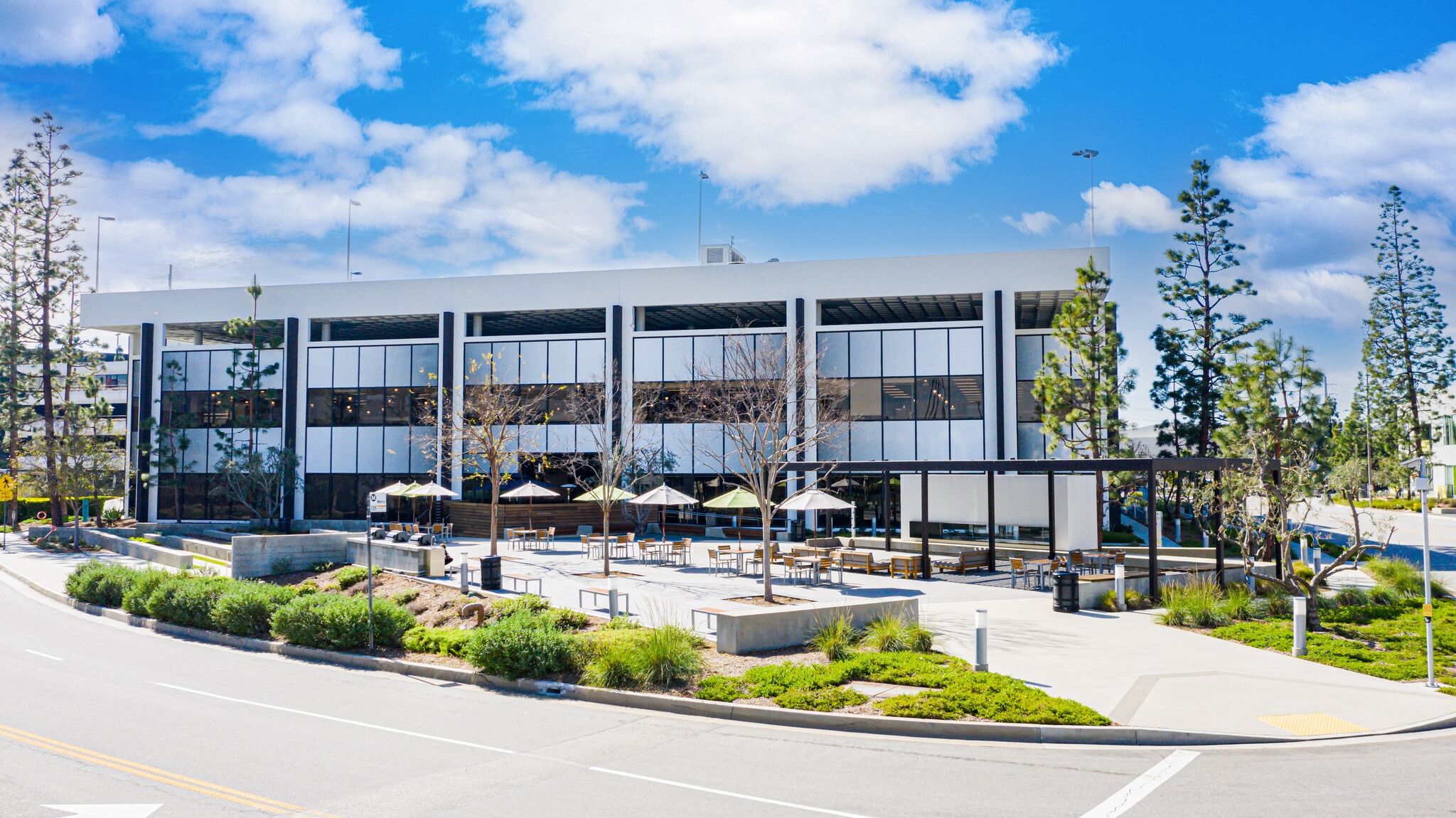 2120 Park Pl, El Segundo, CA for lease Building Photo- Image 1 of 14