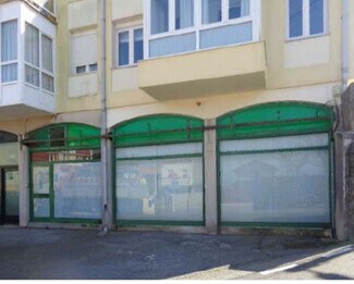 Plus de détails pour Multi-résidentiel à vendre