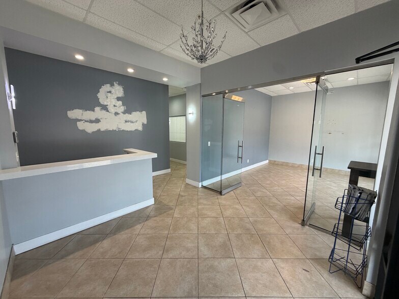 621 Lake Ave, Lake Worth Beach, FL à louer - Photo du bâtiment - Image 3 de 18