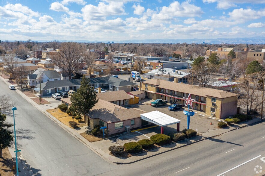 10890 E Colfax Ave, Aurora, CO à vendre - Photo du bâtiment - Image 3 de 19