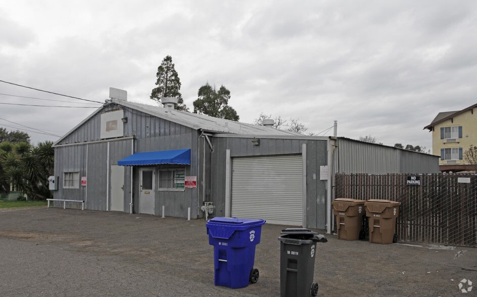 2412 3rd St, Napa, CA for lease - Primary Photo - Image 1 of 3