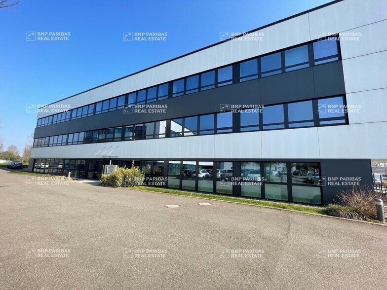 Bureau dans Schiltigheim à louer - Photo du bâtiment - Image 1 de 26