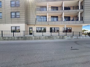 225 River Centre Landing, Jasper, IN for lease Building Photo- Image 2 of 13