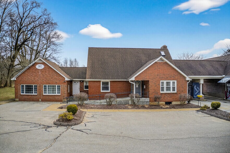 60-62 Hyde Ave, Vernon, CT à vendre - Photo du bâtiment - Image 1 de 54