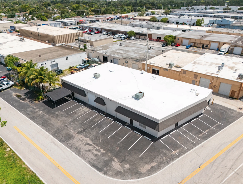 610 NE 29th St, Pompano Beach, FL for lease - Building Photo - Image 3 of 6