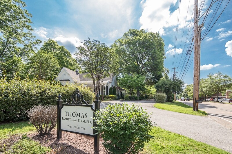 7642 Poplar Pike, Germantown, TN à vendre - Photo du bâtiment - Image 3 de 28