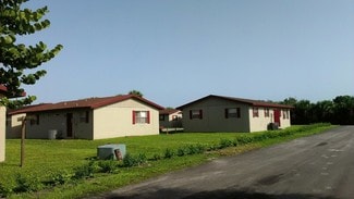 Plus de détails pour 700 Harlem Tenants Cir, Clewiston, FL - Multi-résidentiel à vendre