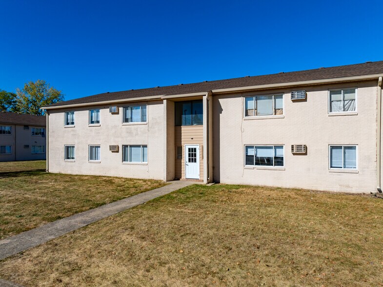 1615 E 29th St, Lorain, OH à vendre - Photo du bâtiment - Image 1 de 12