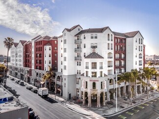 Plus de détails pour 2700 S Figueroa St, Los Angeles, CA - Commerce de détail à louer