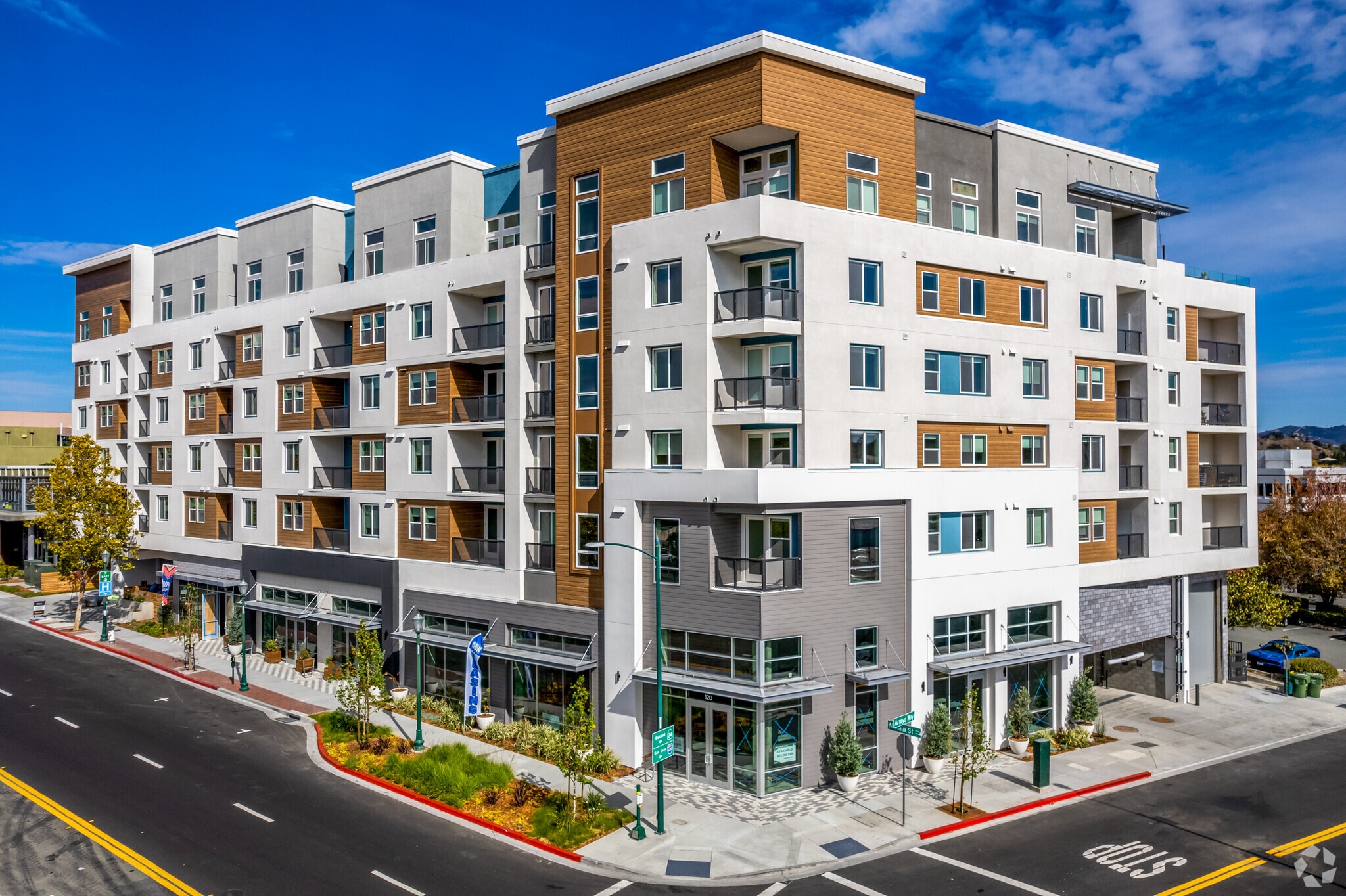 1910 N Main St, Walnut Creek, CA for lease Primary Photo- Image 1 of 53