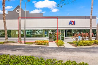 7901 Kingspointe Pky, Orlando, FL for lease Building Photo- Image 1 of 15