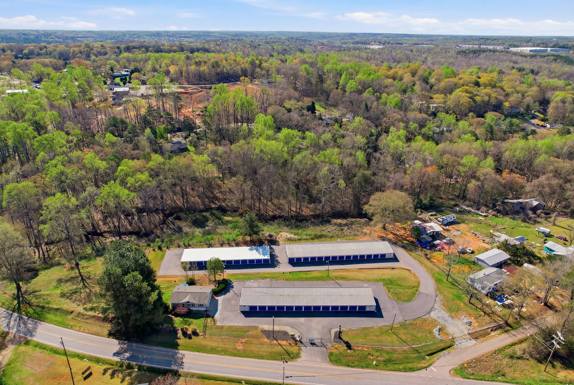 3110 Saluda Dam Rd and 10151 Highway 221 portfolio of 2 properties for sale on LoopNet.ca Primary Photo- Image 1 of 2