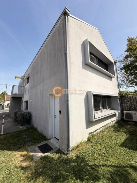 Flex in Cenon for sale - Building Photo - Image 2 of 8