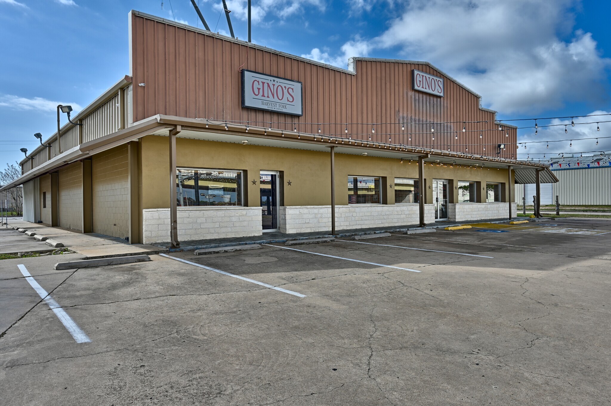 2100 Highway 290 E, Brenham, TX à vendre Photo du bâtiment- Image 1 de 22