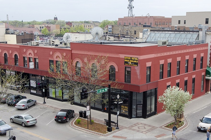 66-74 Broadway N, Fargo, ND for lease - Primary Photo - Image 1 of 44