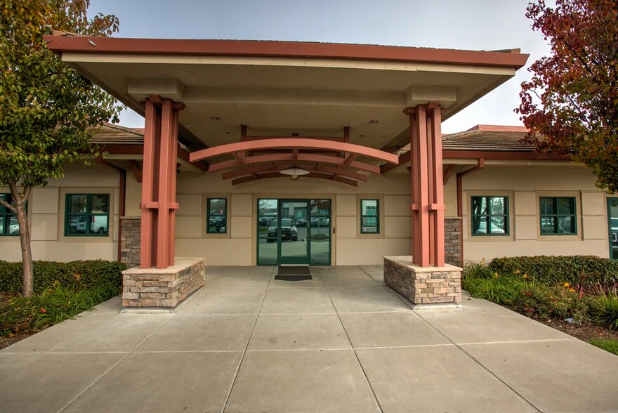 2075 Arena Blvd, Sacramento, CA à vendre - Photo du bâtiment - Image 2 de 12