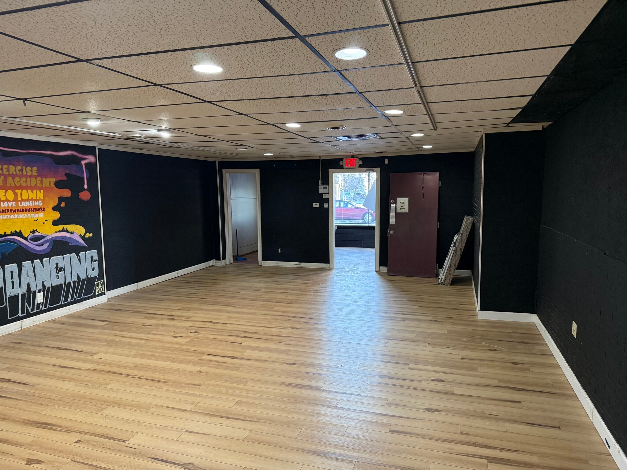 1202 S Washington Ave, Lansing, MI for lease Interior Photo- Image 1 of 3