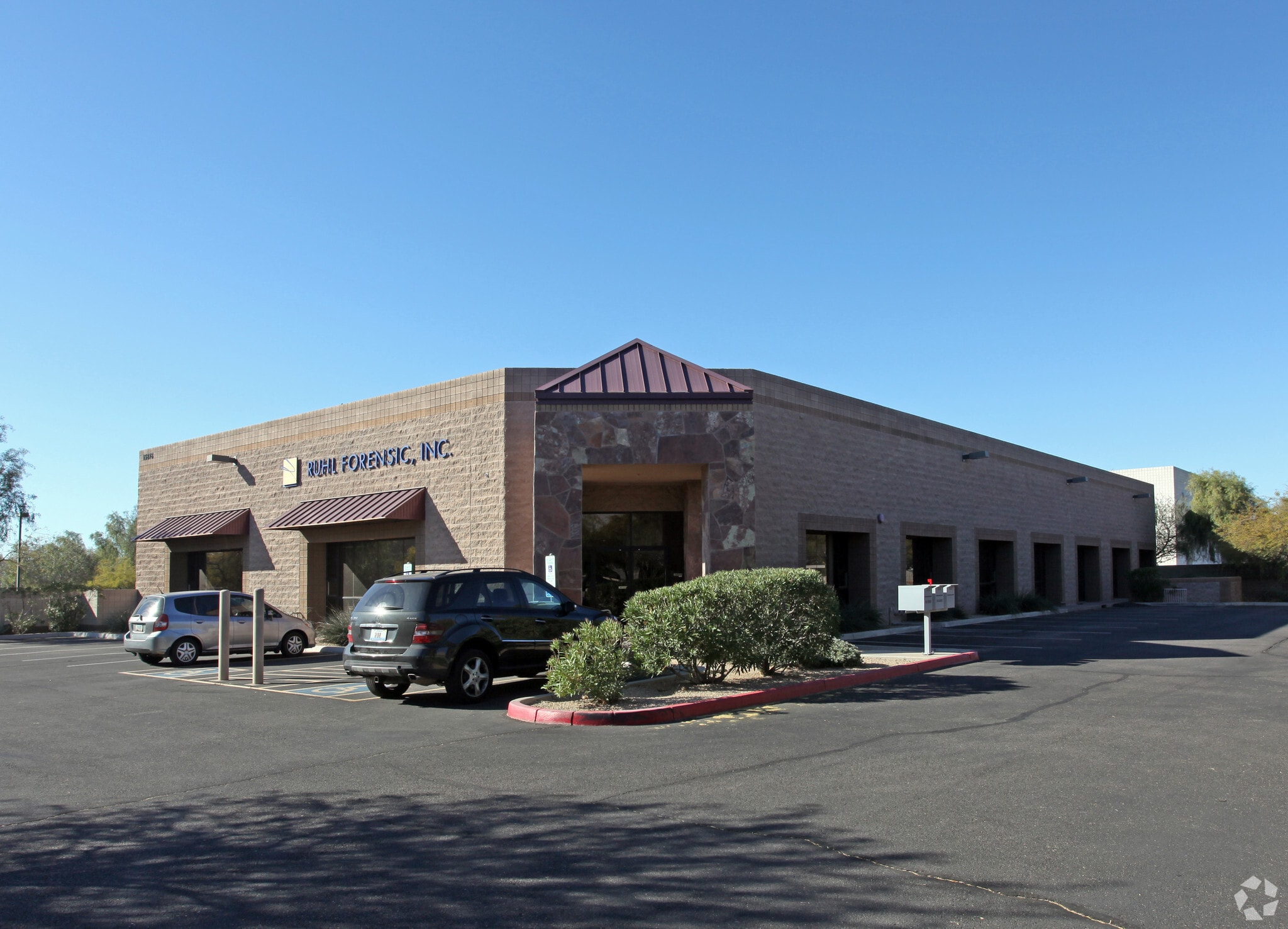 15876 N 76th St, Scottsdale, AZ for lease Primary Photo- Image 1 of 7
