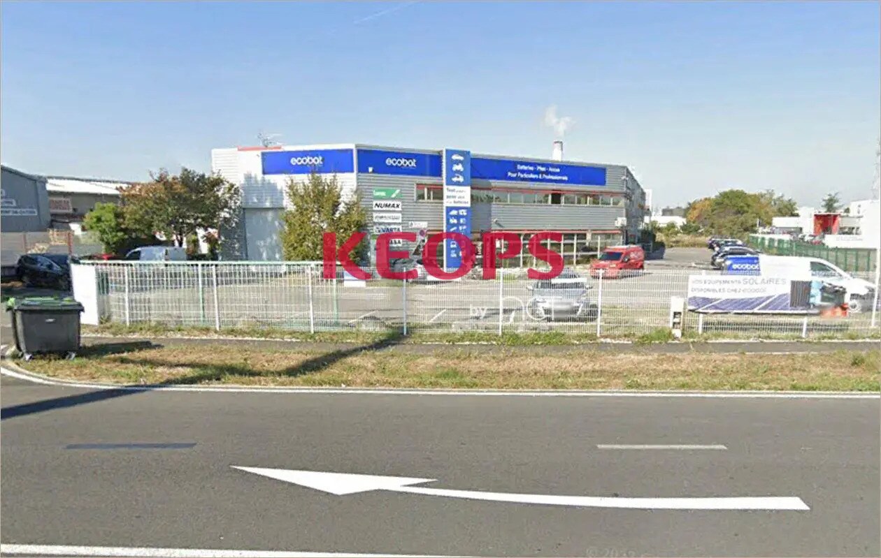 Flex in Toulouse for lease Building Photo- Image 1 of 9