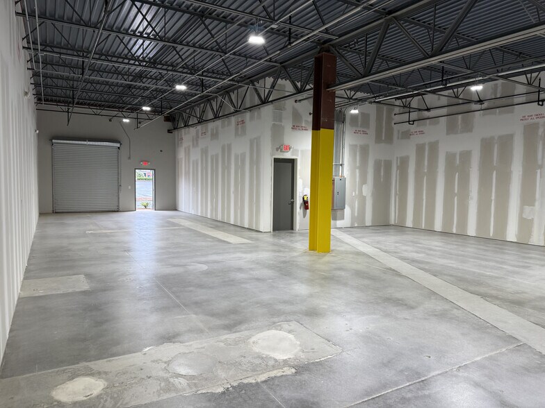 2975 Breckinridge Blvd, Duluth, GA à louer - Photo du bâtiment - Image 3 de 13