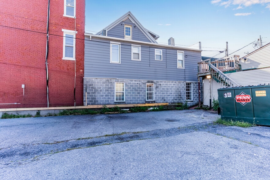 215 3rd St, New Cumberland, PA for sale - Building Photo - Image 2 of 4