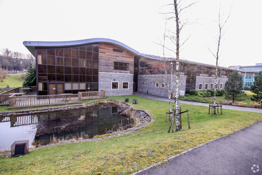 Tredomen Park, Ystrad Mynach à louer - Photo du bâtiment - Image 2 de 6