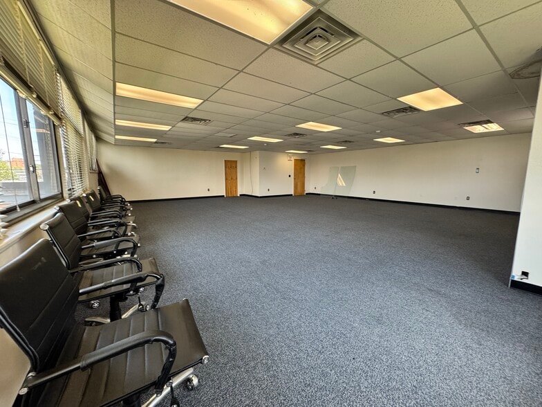 1980-1990 Pawtucket Ave, East Providence, RI for lease - Building Photo - Image 3 of 9