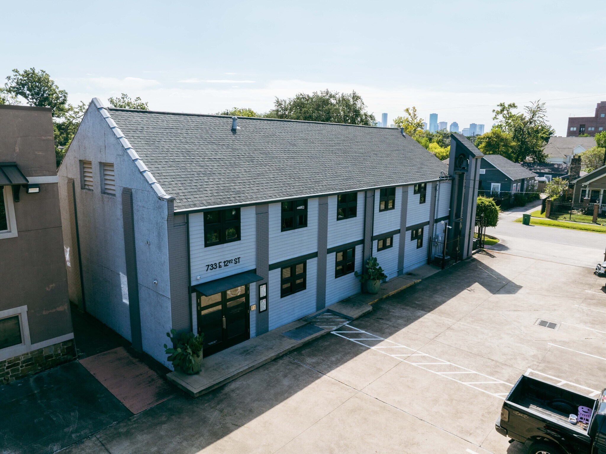 733 E 12th 1/2 St, Houston, TX for lease Primary Photo- Image 1 of 23