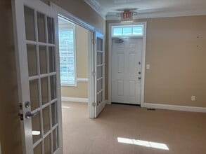 1350 Wooten Lake Rd, Kennesaw, GA à louer Photo intérieure- Image 2 de 8