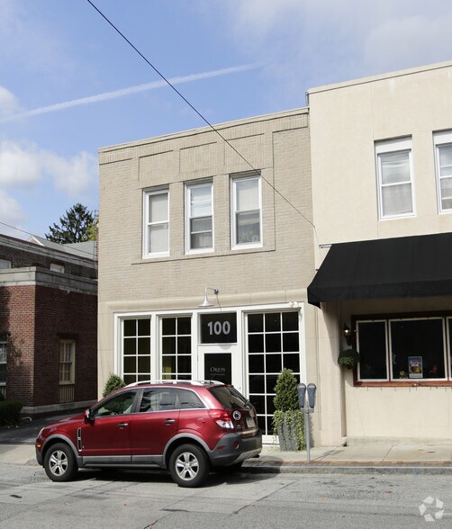 100 Cricket Ave, Ardmore, PA à louer - Photo du bâtiment - Image 2 de 2