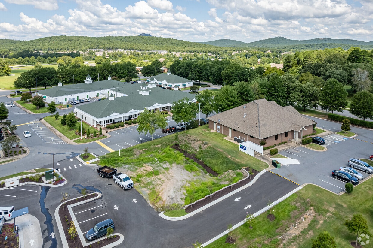 Cantrell Rd, Little Rock, AR for lease Building Photo- Image 1 of 5